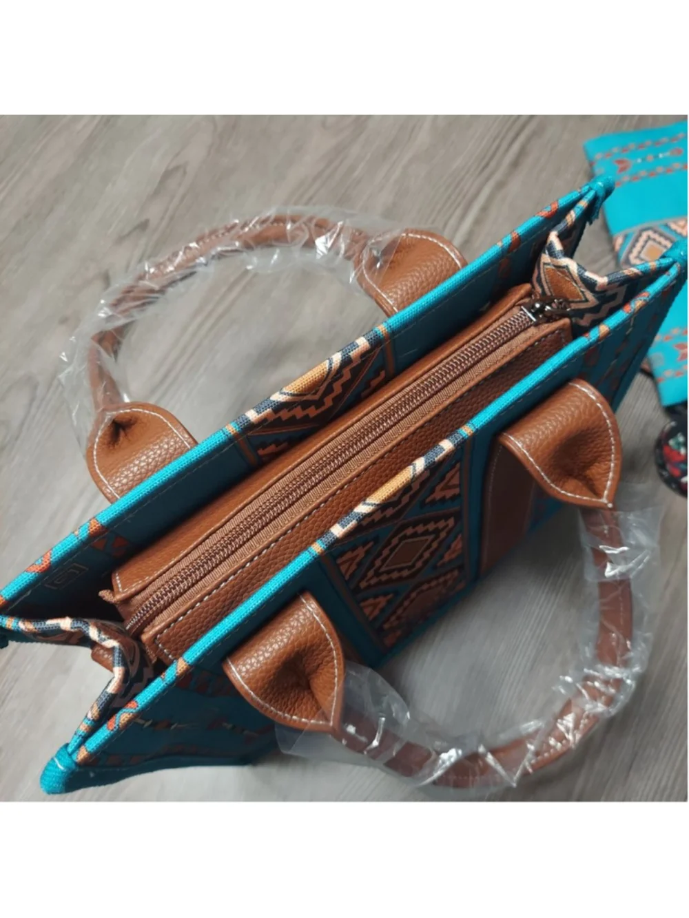 Wan & Kelo Boho Aztec Print 4-Piece Matching Bag Collection NEW